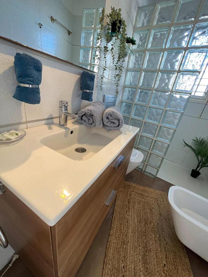 Malibu Park Apartments Sol Адехе Экстерьер фото