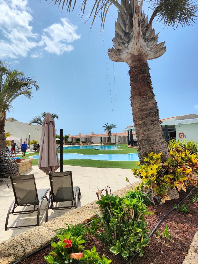 Malibu Park Apartments Sol Адехе Экстерьер фото