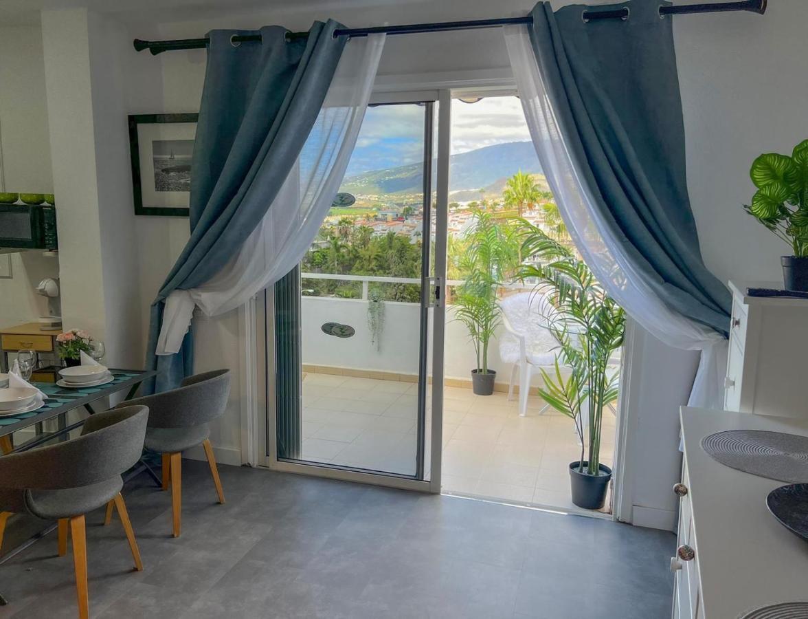 Malibu Park Apartments Sol Адехе Экстерьер фото